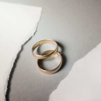 La procédure de divorce en 2025 :  Etapes, choix et quelles erreurs éviter ? 