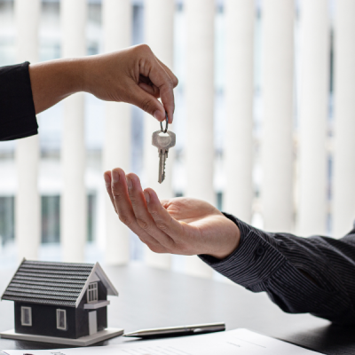 Après divorce : Mon ex-partenaire refuse de vendre notre maison , comment agir ?