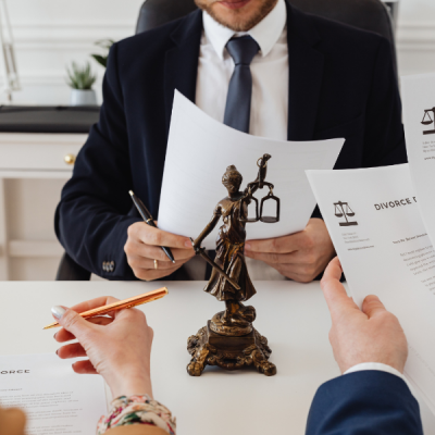 Divorce : Comment gérer une liquidation matrimoniale complexe ?