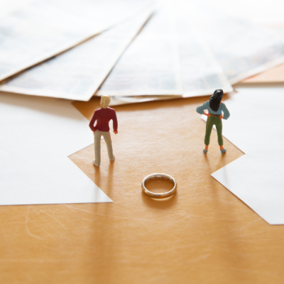 Droit de la famille : Contribution aux charges du mariages  et fonds personnels 